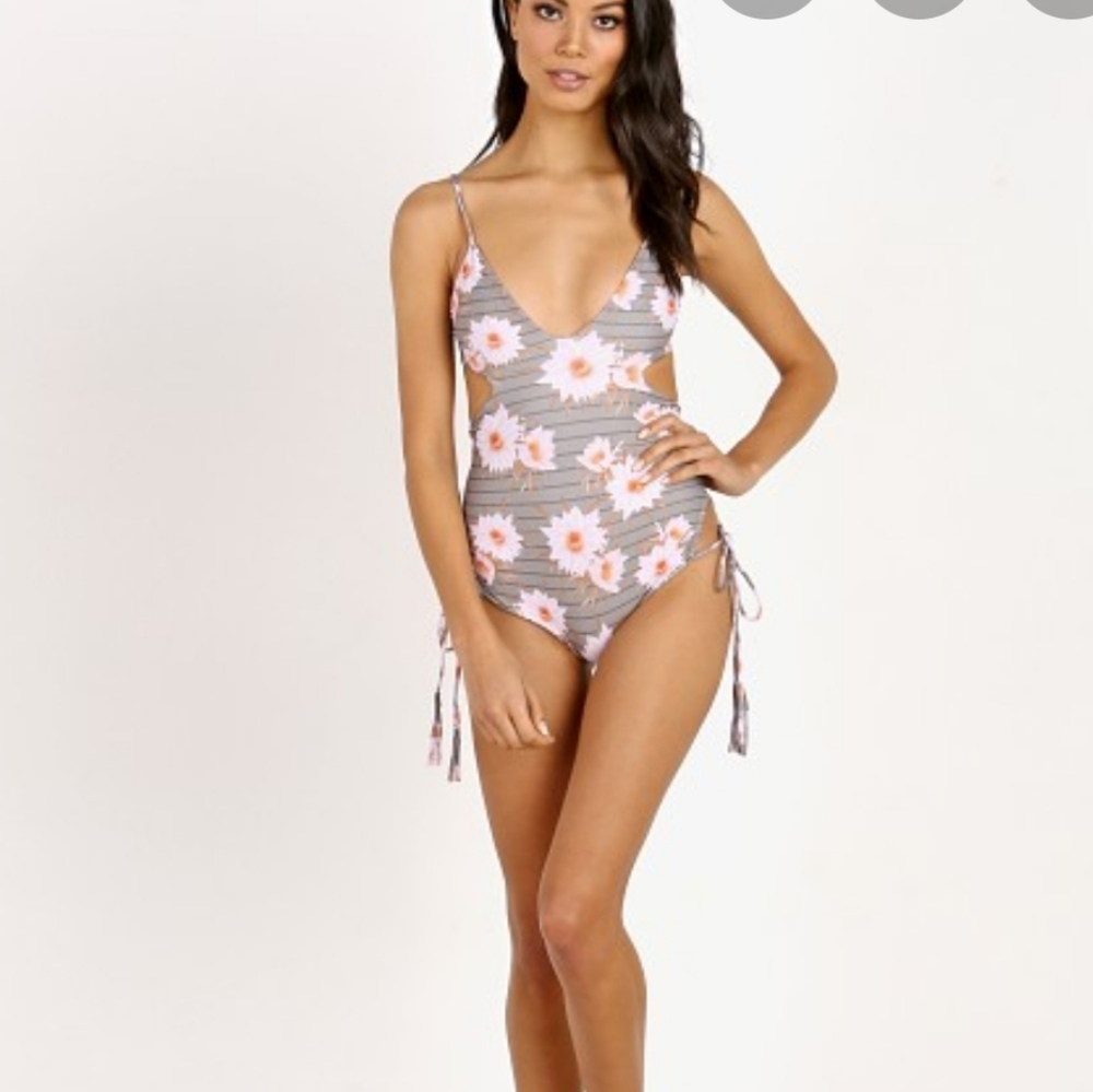 ❌ SOLD ❌ NWT Acacia Greece Fullpiece